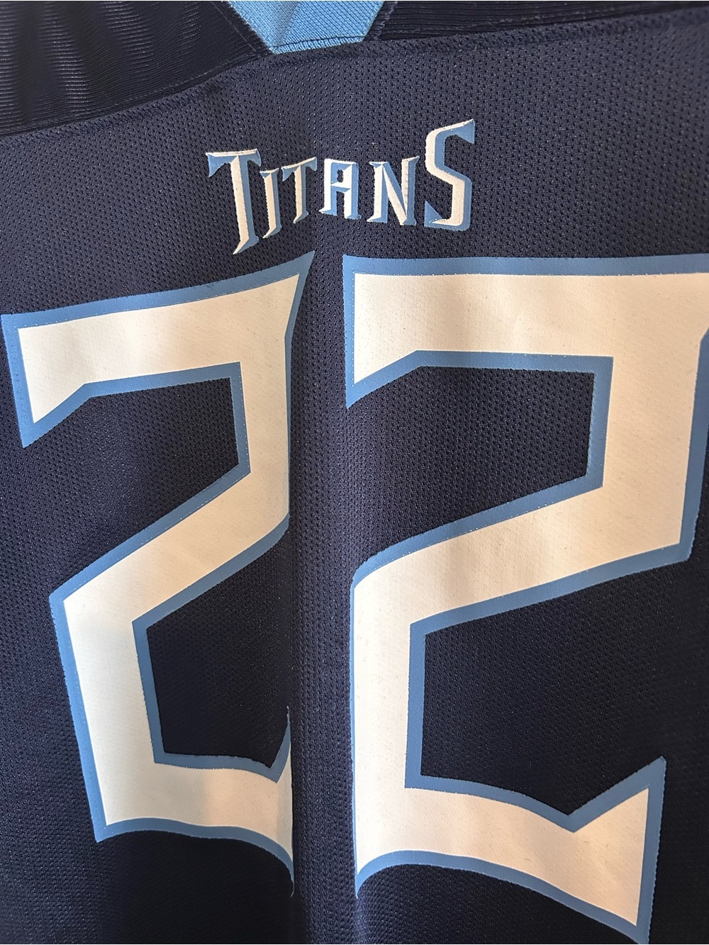 Derrick Henry Tennessee Titans Jersey Youth Medium 8/10 - Picture 5 of 5